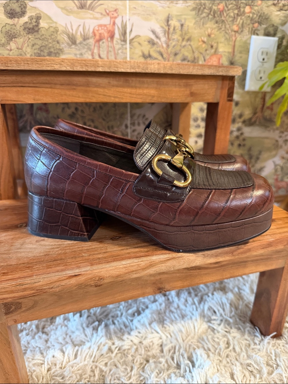 Jeffrey Campbell Brown Croc-Embossed Loafers / platforms with Gold Bit - Picture 6 of 12